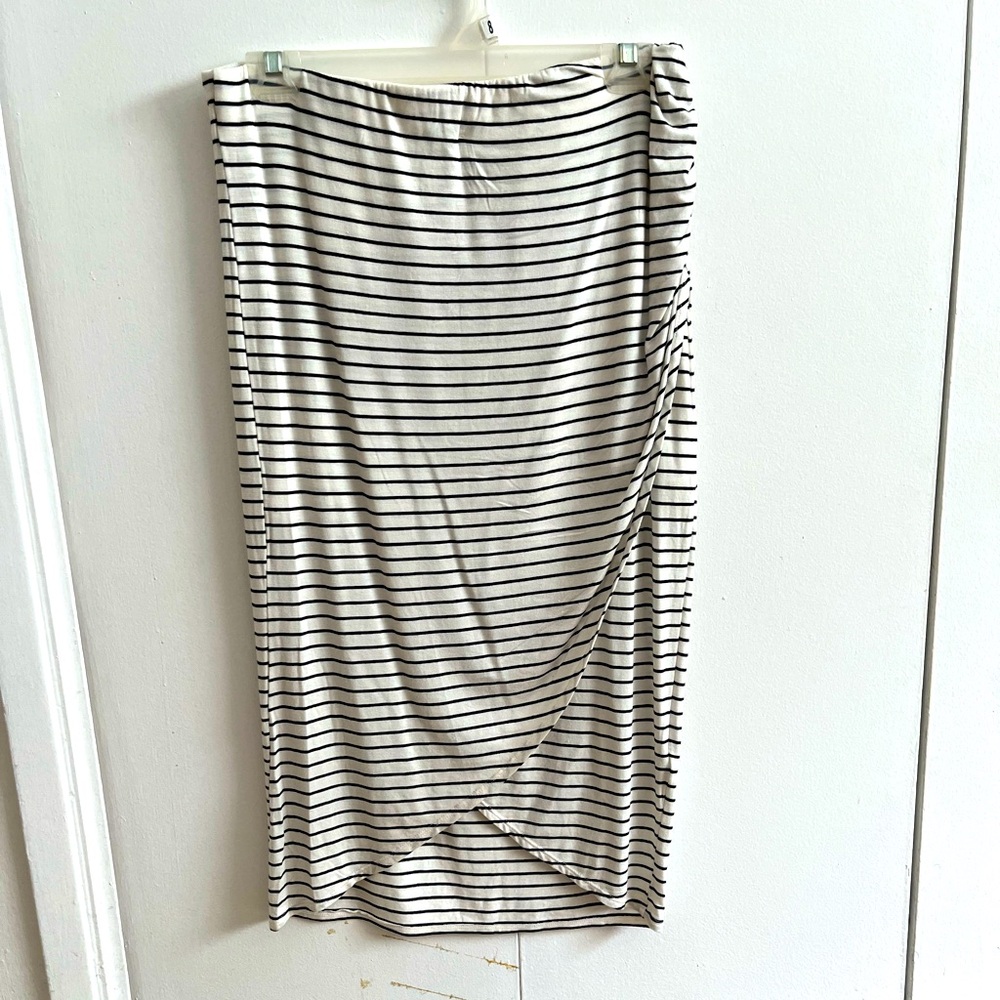 Max Studio Midi Skirt - Size Medium